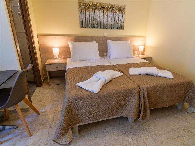 Varvaras Diamond Hotel Platanes  Exterior photo